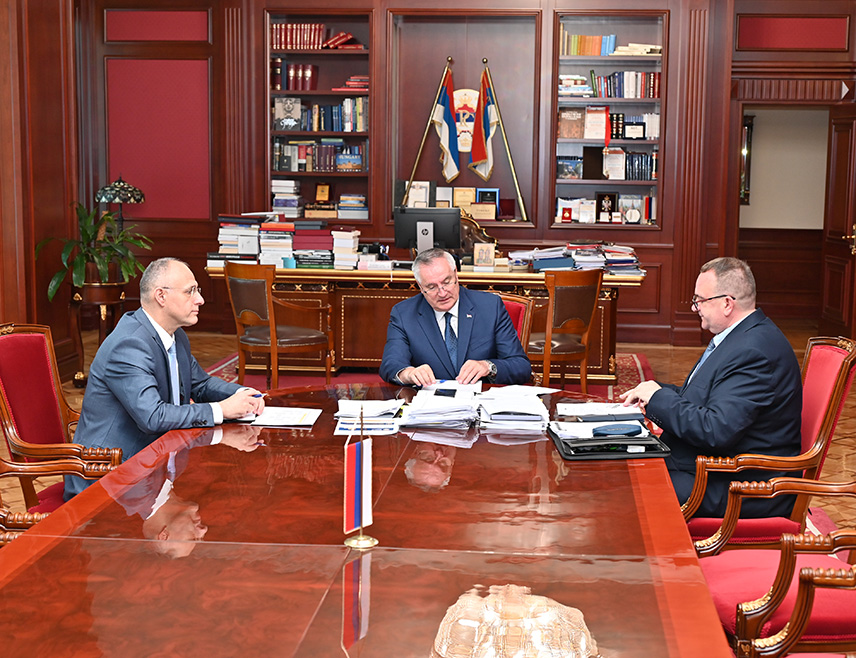 BANJA LUKA, MAY 27 /SRNA/ - The Republika Srpska Government is ready to participate in agreements and form working groups regarding all the issues raised by the road carriers, and to implement everything on which consensus is reached, the Prime Minister of Srpska, Radovan Višković, told SRNA.