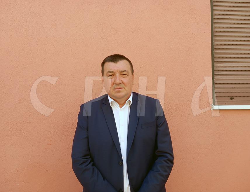 ТРЕБИЊЕ, 28. МАЈА /СРНА/ - Брадина код Коњица нападнута је 25. маја 1992. године, за два дана опсаде убијено је 48 људи, док су 22 човјека најсвирепије и најмонструозније уморена у логорима или ухваћена и ликвидирана, бјежећи из Брадине, изјавио је Срни предсједник Удружења Коњичана Републике Српске Зоран Пологош.