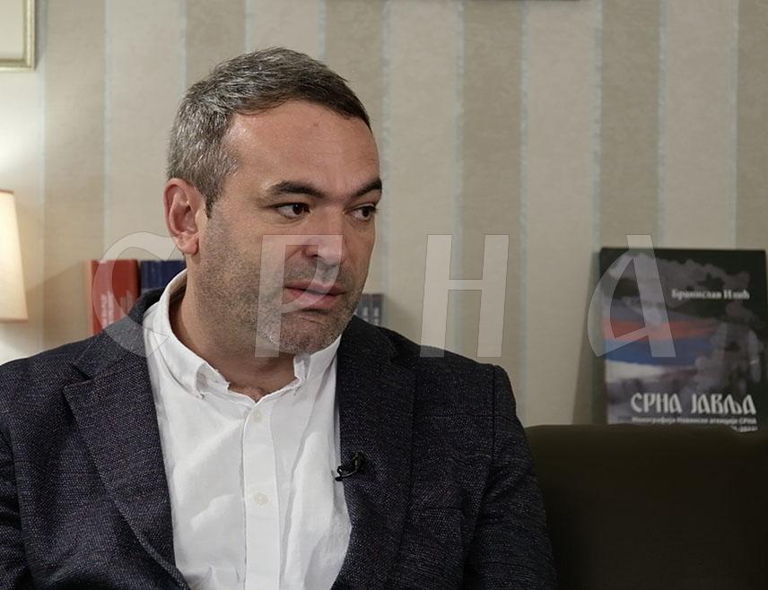 БАЊАЛУКА, 31. МАЈА /СРНА/ - Вршилац дужности директора Јавне установе "Меморијални центар Републике Српске" Денис Бојић рекао је за Срну да је у току документовање и видео снимање свједочења породица погинулих бораца Војске Републике Српске и цивила током Одбрамбено-отаџбинског рата, те да је оснивање мултимедијалног музеја од стратешког интереса за српски народ.