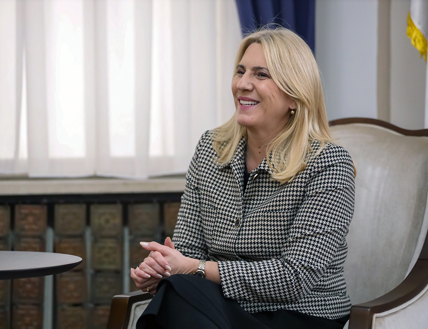 САРАЈЕВО, 2. ЈУНА /СРНА/ - Српски члан и предсједавајућа Предсједништва БиХ Жељка Цвијановић честала је Каролу Навроцком побједу на предсједничким изборима у Пољској, истичући да сматра да ће заједнички пронаћи начин за развој билатералних односа у духу узајамног поштовања и партнерства.