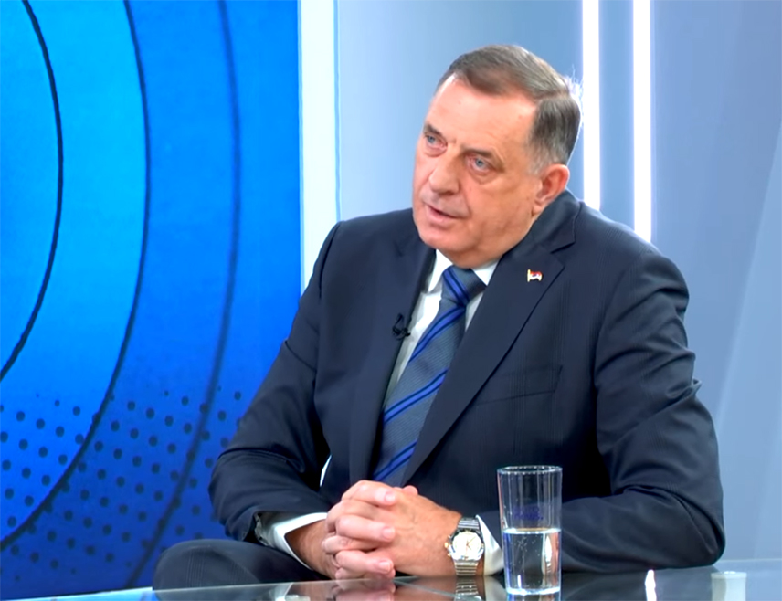 БЕОГРАД, 4. ЈУНА /СРНА/ - Предсједник Републике Српске Милорад Додик истакао је да је он уставобранитељ, а да је Кристијан Шмит закувао садашњу ситуацију и да је дошао да развали БиХ.