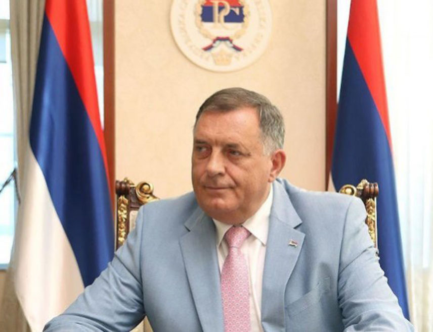 БАЊАЛУКА, 6. ЈУНА /СРНА/ - Предсједник Републике Српске Милорад Додик оцијенио је да је "Театар фест" феноменална манифестација, истакавши да је заинтересован да Бањалука пошаље најбољу поруку региону, односно да има један од најмоћнијих културних догађаја овог љета.