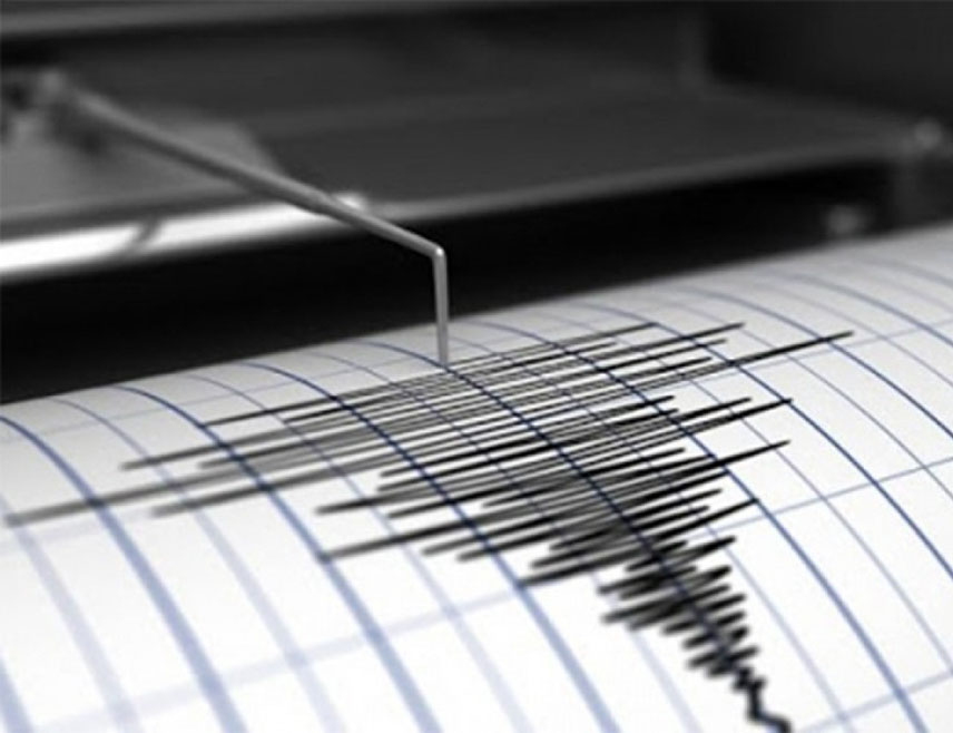 СОЛУН, 7. ЈУНА /СРНА/ - Земљотрес магнитуде 5,1 степен по Рихтеру погодио је данас грчко полуострво Атос, саопштио је Европско-медитерански сеизмолошки завод /ЕМСЦ/.
