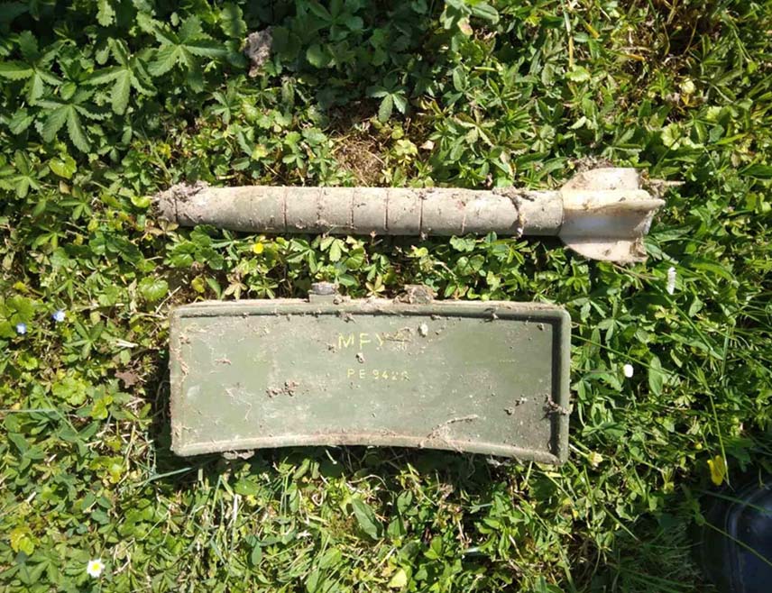 НОВИ ГРАД, 10. ЈУНА /СРНА/ - Припадници Цивилне заштите уклонили су данас у насељу Ракани код Новог Града тромблонску мину и противпјешадијску мину МРУД.