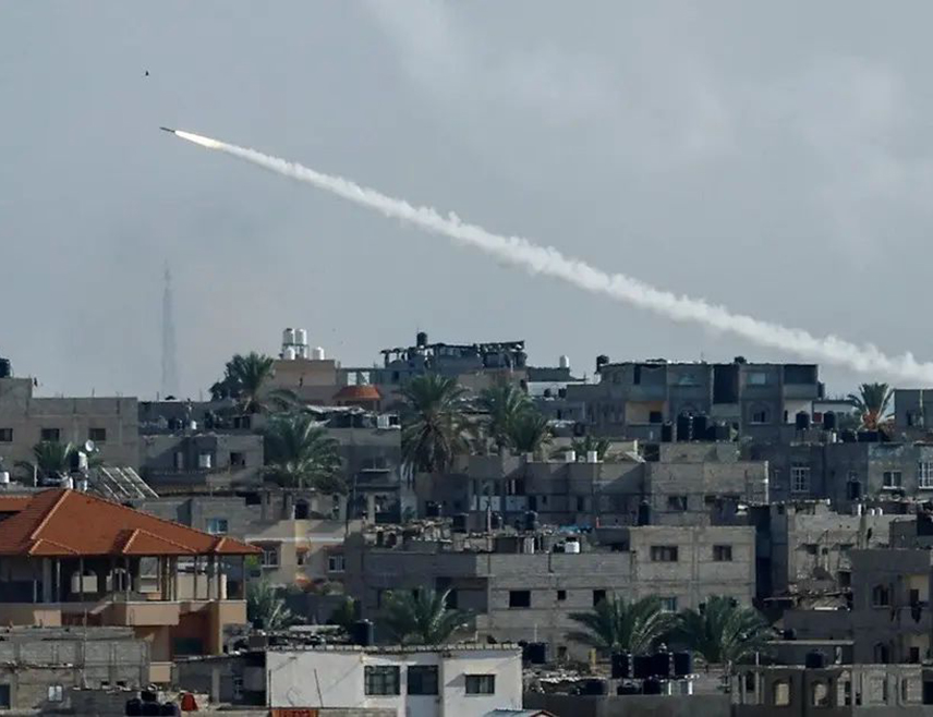 ТЕЛ АВИВ, 13. ЈУНА /СРНА - РИА Новости/ - Израелска војска наставља да пресреће дронове које иранска војска шаље ка израелској територији, објављено је на "Телеграм" налогу Одбрамбених снага Израела /ИДФ/.