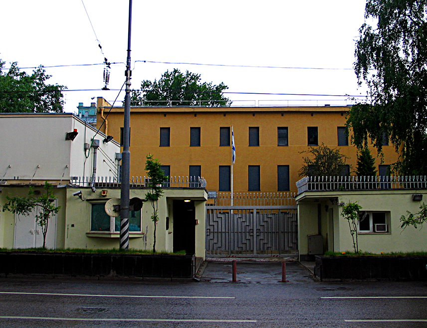 МОСКВА, 13. ЈУНА /СРНА - РИА Новости/ - Израелске дипломатске мисије широм свијета привремено ће прекинути рад, саопштила је Амбасада Израела у Москви.