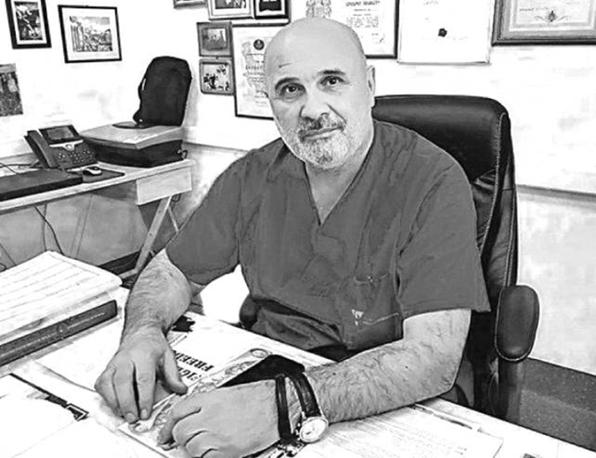 ИСТОЧНО САРАЈЕВО, 16. ЈУНА /СРНА/ - Градоначелник Источног Сарајева Љубиша Ћосић потписаће данас са представницима продукције "Рамонда" из Београда споразум о покровитељству и уговор о донацији за израду дугометражног играног филма и телевизијске серије "Линија" о ратном хирургу доктору Миодрагу Лазићу.