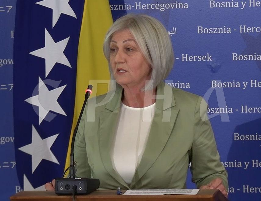 САРАЈЕВО, 16. ЈУНА /СРНА/ - Предсједавајућа Савјета министара Борјана Кришто изјавила је новинарима да је данашња сједница Савјета министара била садржајна, те да је усвојено шест закона из области интелектуалног власништва.