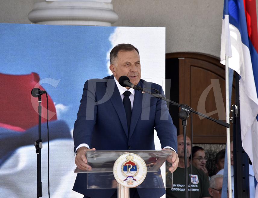 DUGA NJIVA, JUNE 22 /SRNA/ – The President of Republika Srpska Milorad Dodik emphasized that if Republika Srpska wants to survive in the future, it must become as autonomous as possible and ultimately an independent country, because, as he stated, there is no other way.