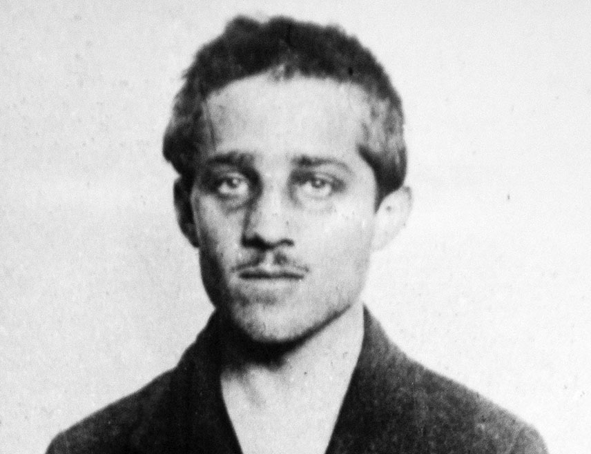 БИЈЕЉИНА, 27. ЈУНА /СРНА/ - Члан "Младе Босне" Гаврило Принцип извршио је 28. јуна 1914. године атентат на аустроугарског престолонасљедника Франца Фердинанда у Сарајеву.
