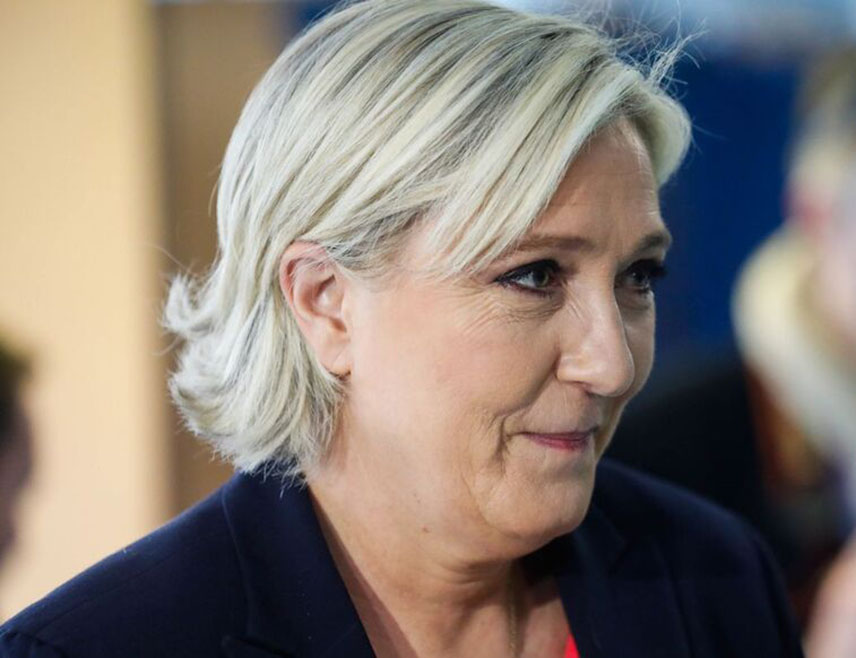 ПАРИЗ, 2. ЈУЛА /СРНА/ - Лидер фракције француске партије Национално окупљање Марин Ле Пен позвала је владу да искористи 40 ​​милијарди евра, које држава годишње троши на издржавање миграната, како би се смањио буџетски дефицит Француске.