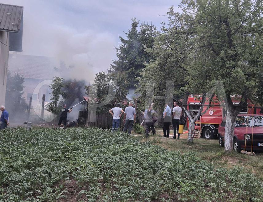 СОКОЛАЦ, 5. ЈУЛА /СРНА/ - На подручју општине Соколац угашена су четири пожара, од којих је један шумски, а у другом је изгорио помоћни објекат у насељу Балтићи, рекли су Срни у соколачком Ватрогасном одјељењу.