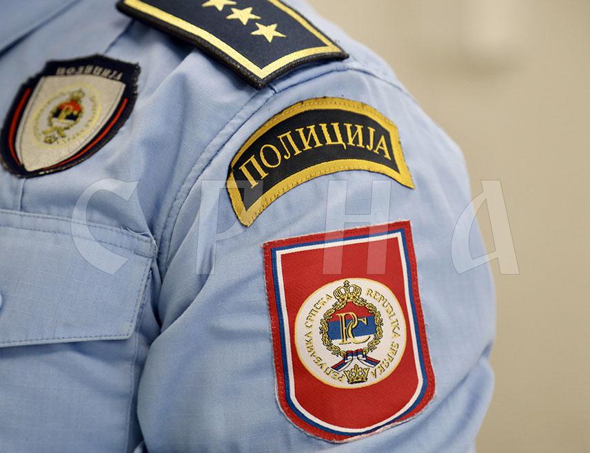 БАЊАЛУКА, 11. ЈУЛА /СРНА/ - Два мушкарца, један из Хрватске, а други полицајац из Градишке, ухапшени су у акцији "Шилд" коју су провели припадници Управе криминалистичке полиције МУП-а Републике Српске у сарадњи са колегама из Хрватске.