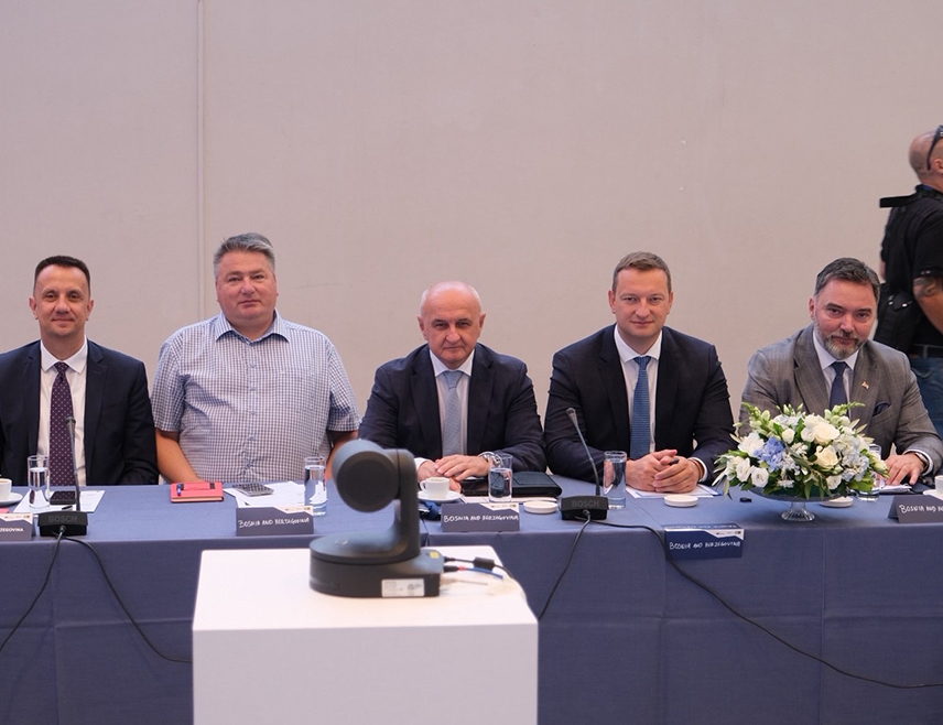 ATHENS, JULY 17 /SRNA/ – The Minister of Energy and Mining of Republika Srpska Petar Đokić told SRNA that Srpska is fully committed to fulfilling the obligations arising from membership in the Energy Community and to continuing integration with the European energy market.