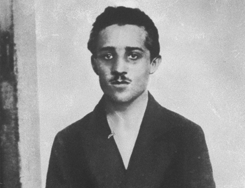 БИЈЕЉИНА, 24. ЈУЛА /СРНА/ - Гаврило Принцип /1894-1918/, члан "Младе Босне" и атентатор на аустроугарског престолонасљедника Франца Фердинанда, рођен је 25. јула 1894. године.