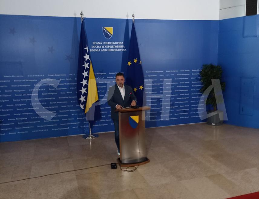 SARAJEVO, JULY 24 /SRNA/ – Staša Košarac, the minister of foreign trade and economic relations in the Council of Ministers, has stated today that Republika Srpska will not yield to the European Commission's blackmail through reduction of funds to BiH in relation to the adoption of the Growth Plan.