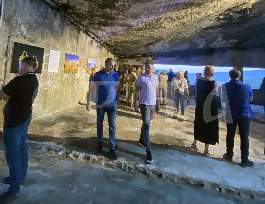 BILEĆA, AUGUST 1 /SRNA/ – The exhibition "Echo of the Herzegovinian Stone" was opened this evening in the premises of the former museum in Bileća, showcasing photographs of the most significant cultural - historical monuments from the area of this municipality.