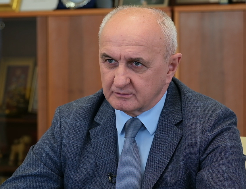 БАЊАЛУКА, 3. АВГУСТА /СРНА/ - Предсједник Социјалистичке партије Петар Ђокић поручио је да Срби данас, три деценије од злочиначке хрватске акције "Олуја", морају бити јединствени, јачати своју културу сјећања и градити будућност у којој ће бити поштован српски идентитет.