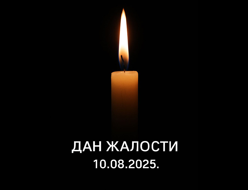 ШАМАЦ, 8. АВГУСTА /СРНА/ - На подручју општине Шамац за недјељу, 10. август, проглашен је Дан жалости поводом двоструког убиства које се догодило у шамачком насељу Доња Слатина, саопштено је данас из Општинске управе.