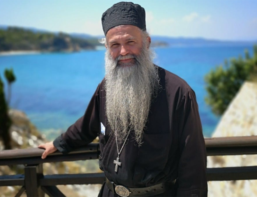 СРЕБРЕНИЦА, 14. АВГУСТА /СРНА/ - Извијесни Рамиз Крџић у алкохолисаном стању напао је игумана манастира Карно код Сребренице Луку Бабића и припадника Полицијске станице Сребреница, изјавио је Срни предсједник сребреничке организације породица заробљених и погинулих бораца и несталих цивила Бранимир Којић.
