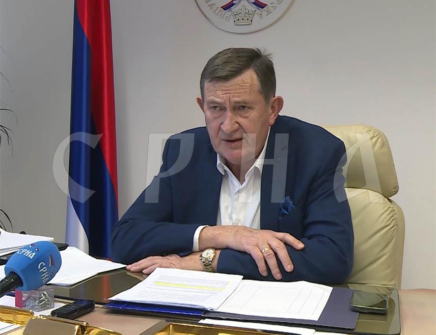 BANJA LUKA, AUGUST 25 /SRNA/ – Minister of Economy and Entrepreneurship of Republika Srpska Vojin Mitrović told SRNA that economic development is a priority for the new government to be headed by the current Prime Minister-designate Savo Minić, adding that personal decisions must be secondary to the goal of preserving Republika Srpska.