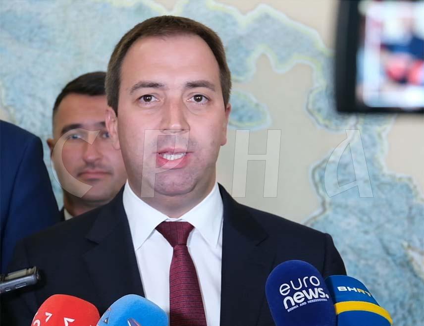 BANJA LUKA, AUGUST 26 /SRNA/ – The president of the Socialist Party of Republika Srpska /SPS/ Goran Selak stated that the mandate-holder Savo Minić invited the party to propose one Republika Srpska minister for the formation of the new government.