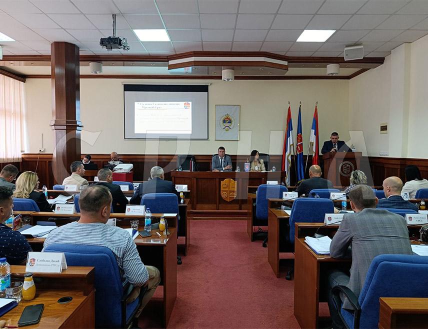 МРКОЊИЋ ГРАД, 29. АВГУСТА /СРНА/ - Скупштина општине Мркоњић Град усвојила је на данас одржаној сједници Декларацију Савеза општина и градова Републике Српске поводом пресуде предсједнику Српске Милораду Додику.