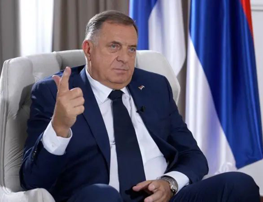 БАЊАЛУКА, 31. АВГУСТА /СРНА/ - Предсједник Републике Српске Милорад Додик изјавио је да ће покушати да убиједи руског предсједника Владимира Путина да подржи тежње за одржавање референдума о независности Српске.