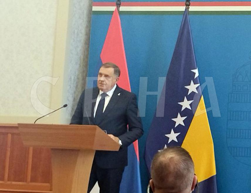 BUDAPEST, SEPTEMBER 4 /SRNA/ – Republika Srpska President Milorad Dodik today expressed gratitude to Hungary for the attention it provides, stating that Hungary is not a side that merely cheers but, as he emphasized, one that listens.
