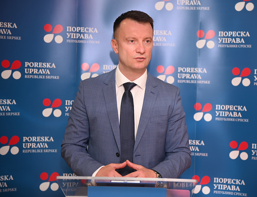 БАЊАЛУКА, 4. СЕПТЕМБРА /СРНА/ - Пореска управа Републике Српске је за осам мјесеци ове године на рачун јавних прихода Српске прикупила 2,917 милијарди КМ, што је за 198,2 милиона КМ или седам одсто више у односу на исти период претходне године.