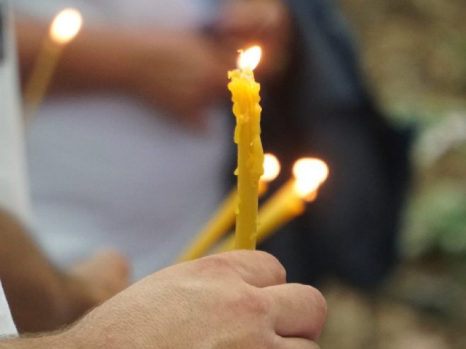 БЕОГРАД, 6. СЕПТЕМБРА /СРНА/ - Навршиле су се 32 године од некажњеног злочина над српским цивилима у Мирловић Пољу код Дрниша, који су извршили припадници Хрватске војске под командом Марка Скеје, познатог по томе што на државним прославама "Олује" у Книну маршира носећи усташке амблеме.