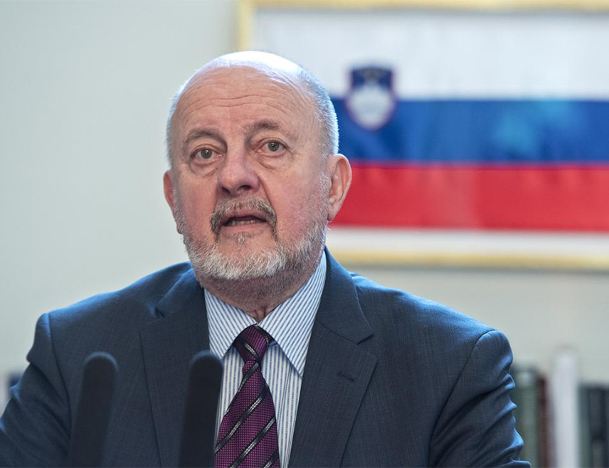 BANJA LUKA, SEPTEMBER 12 /SRNA/ - The president of the Slovenian National Party Zmago Jelinčič told SRNA that the Slovenian Government's decision to ban Republika Srpska President Milorad Dodik from entering the country does not reflect the views of the majority of Slovenia’s citizens, who respect Republika Srpska and its people, but clearly shows that foreign affairs are decided in Brussels rather than Ljubljana.