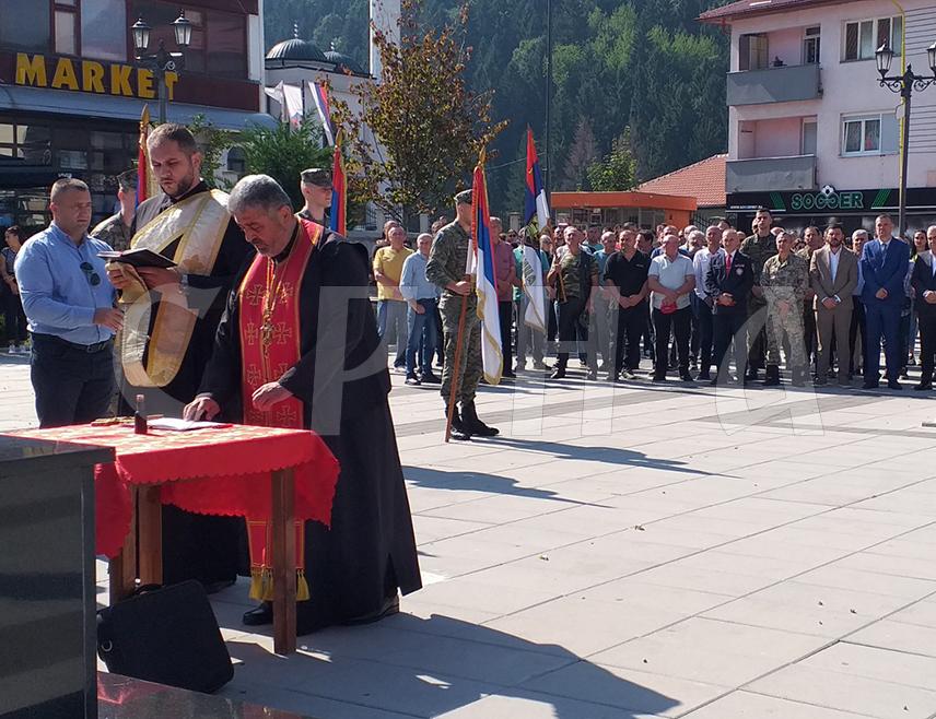 ВЛАСЕНИЦА, 13. СЕПTЕМБРА /СРНА/ - Припадници Јуришног одреда Власеница обиљежили су данас 33 године од формирања ове елитне јединице Војске Републике Српске, која је 1992. године храбро стала у одбрану српских огњишта.