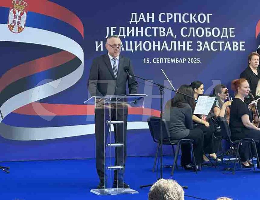 ГАЏИН ХАН, 15. СЕПТЕМБРА /СРНА/ - Дан српског јединства, слободе и националне заставе подсјећа, развија, надахњује и обавезује насљеће на свијест о јединству и значај слободе, а заборава нема и не смије бити, јер су Срби одувијек били на правој страни историје, изјавио је министар рада и борачко-инвалидске заштите Републике Српске Данијел Егић.
