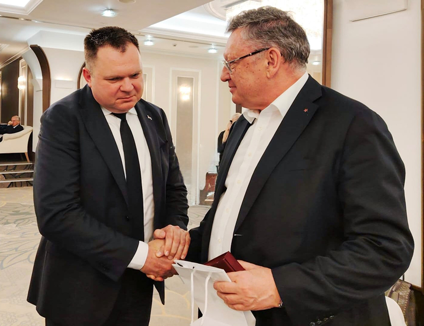 MOSCOW, SEPTEMBER 18 /SRNA/ - Republika Srpska Minister of Interior Željko Budimir and Police Director Siniša Kostrešević met in Moscow with the Deputy Minister of Interior of the Russian Federation, Igor Nikolayevich Zubov, to discuss the cooperation between the two ministries and its enhancement.