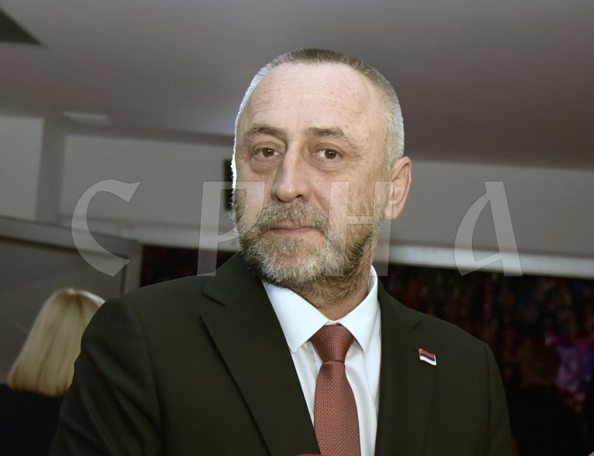 КОСТАЈНИЦА, 18. СЕПТЕМБРА /СРНА/ - Коначан циљ Хрватске војске је био да српски народ из Републике Српске протјера преко Дрине, али су се томе супротставили храбри српски борци и српски народ, рекао је министар рада и борачко-инвалидске заштите Данијел Егић данас у Костајници гдје се обиљежава 30 година од одбране сјеверозападних граница Српске.