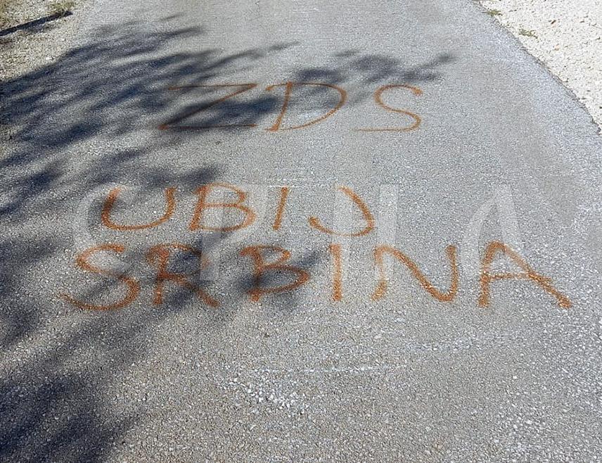 METKOVIĆ, SEPTEMBER 18 /SRNA/ – In the village of Glušci near Metković, inhabited exclusively by Serbs, messages of hatred 'Kill a Serb' and 'ZDS' (abbreviation of the Ustashas salute 'Za dom spremni!') were written on the asphalt and on the village sign, the villagers confirmed to SRNA.