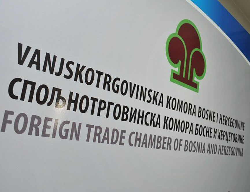 САРАЈЕВО, 19. СЕПТЕМБРА /СРНА/ - Спољнотрговинска комора БиХ подржава најављену иницијативу надлежних институција у БиХ према ЕУ за повећањем извозних квота калифорнијске пастрмке на европско тржиште јер би се подстакао развој узгоја и повећао укупни извозни потенцијал на ово тржиште.