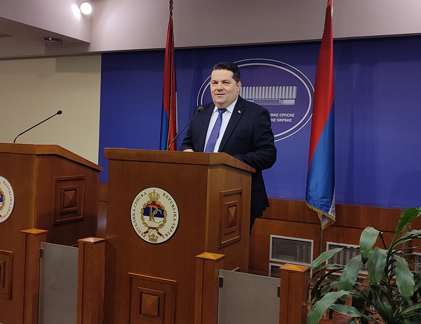 БАЊАЛУКА, 20. СЕПТЕМБРА /СРНА/ - Предсједник Народне скупштине Републике Српске Ненад Стевандић присуствоваће данас у Београду војној паради "Снага јединства".