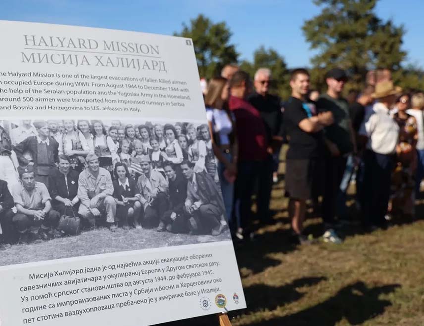 ДОБОЈ, 21. СЕПТЕМБРА /СРНА/ - Српски члан Предсједништва БиХ Жељка Цвијановић истакла је да је Бољанић поље у Републици Српској важно мјесто заједничке историје српског и америчког народа и додала да ће Република Српска вјечно памтити хероје који су својом храброшћу и хуманошћу током операције "Халијард" прославили српско име широм слободног свијета.