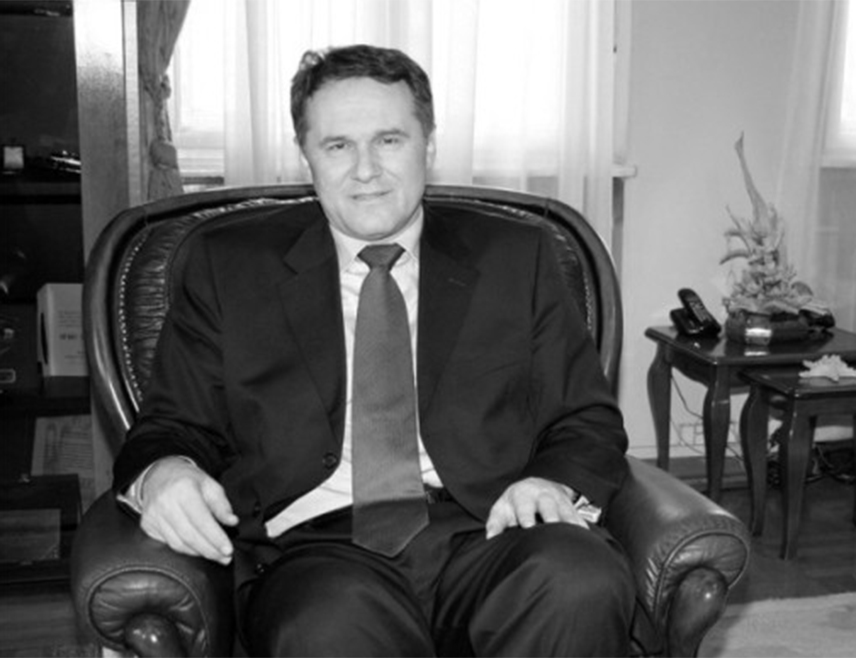 ИСТОЧНО САРАЈЕВО, 30. СЕПТЕМБРА /СРНА/ - Некадашњи предсједник Републике Српске Милан Јелић оставио је неизбрисив траг и немјерљив допринос стабилизацији и развоју Републике Српске, јачању и очувању њених институција, рекао је замјеник предсједавајуће Савјета министара Сташа Кошарац.