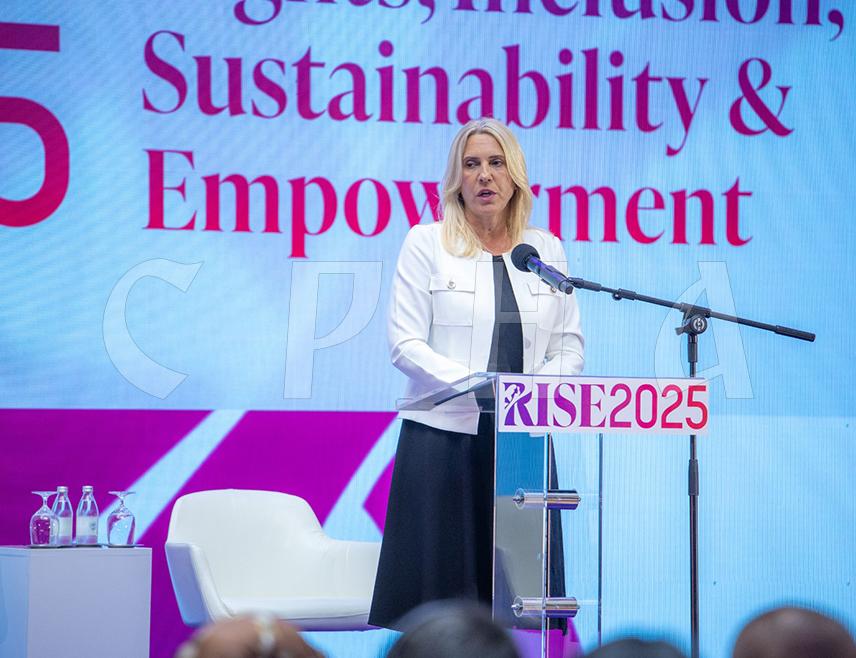 BELGRADE, SEPTEMBER 30 /SRNA/ - The Serb member of the BiH Presidency Željka Cvijanović said at an international conference dedicated to improving the status of women and gender equality that the responsibilities of men and women should be shared, and that politics requires their equal participation.