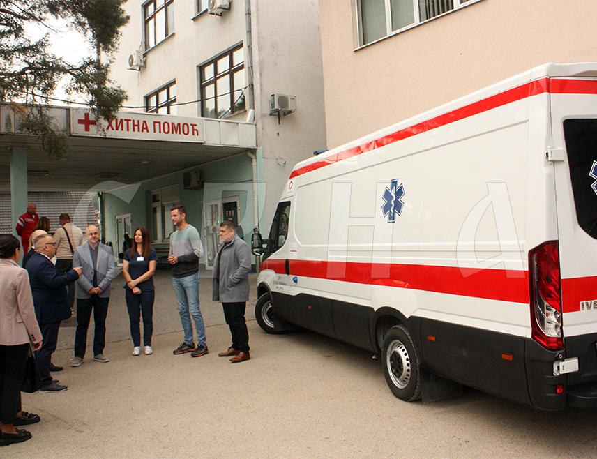 МОДРИЧА, 1. ОКТОБРА /СРНА/ - Дому здравља Модрича данас је донирано ново санитетско возило за које су 134.550 КМ издвојиле ова општина, као и Вукосавље и Амбасада Пољске у БиХ.