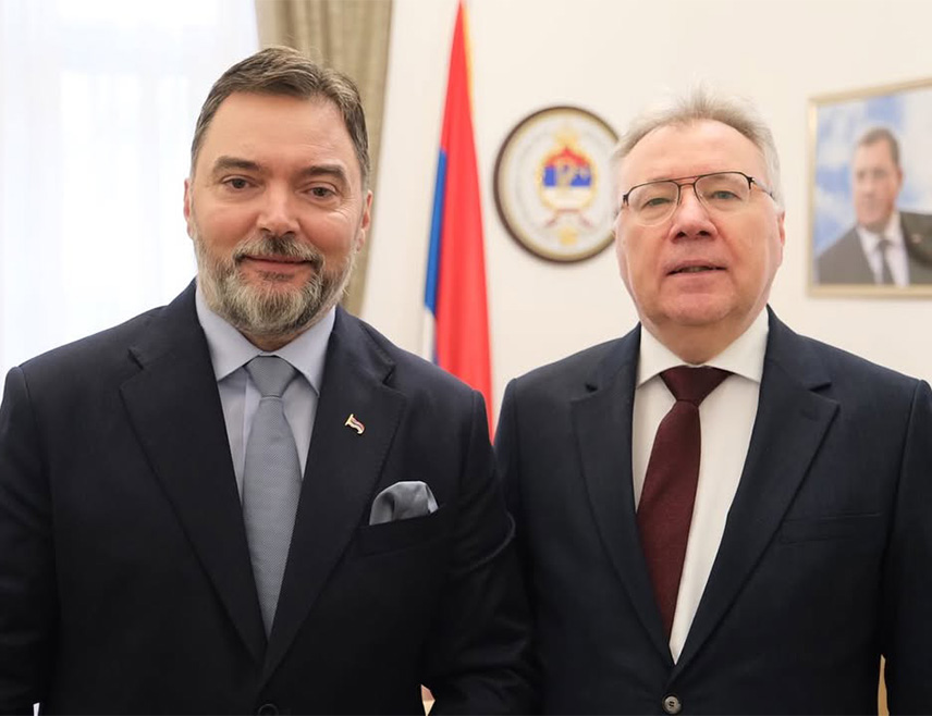 SARAJEVO, OCTOBER 2 /SRNA/ – The Minister of Foreign Trade and Economic Relations in the Council of Ministers Staša Košarac met today in Sarajevo with the Ambassador of the Russian Federation Igor Kalabukhov to discuss the results of his recent visit to Sochi and the implementation of conclusions from the meeting of the Commission for Trade and Economic Cooperation between BiH and the Russian Federation.