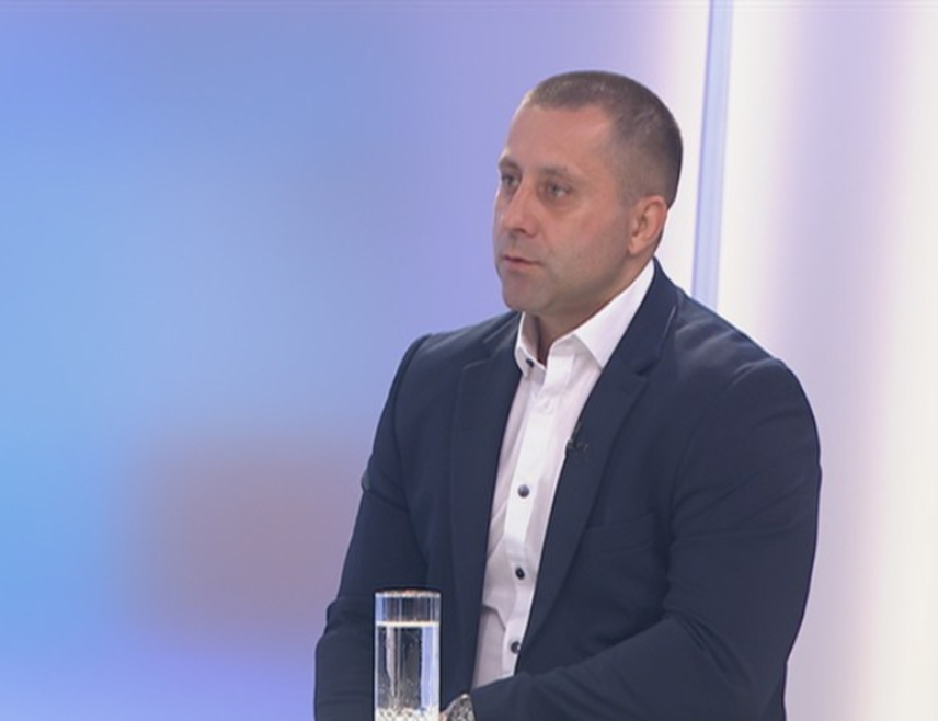 BANJA LUKA, OCTOBER 3 /SRNA/ - Doctor of Political Science Vlado Simović told SRNA that, just as one and a half centuries ago, European powers today see a threat to their interests in Serbian sovereigntist politics, which Russia has recognized and therefore provides support for the preservation of Republika Srpska as an entity guaranteed by the Dayton Peace Agreement.