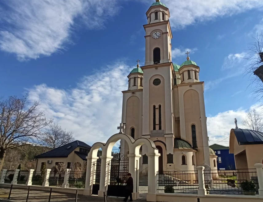 ISTOČNO SARAJEVO, OCTOBER 3 /SRNA/ - None of the numerous diplomats and international representatives in BiH deemed it appropriate to visit the clergy of the Cathedral of the Assumption of the Most Holy Mother of God in Tuzla after they received morbid threatening messages.