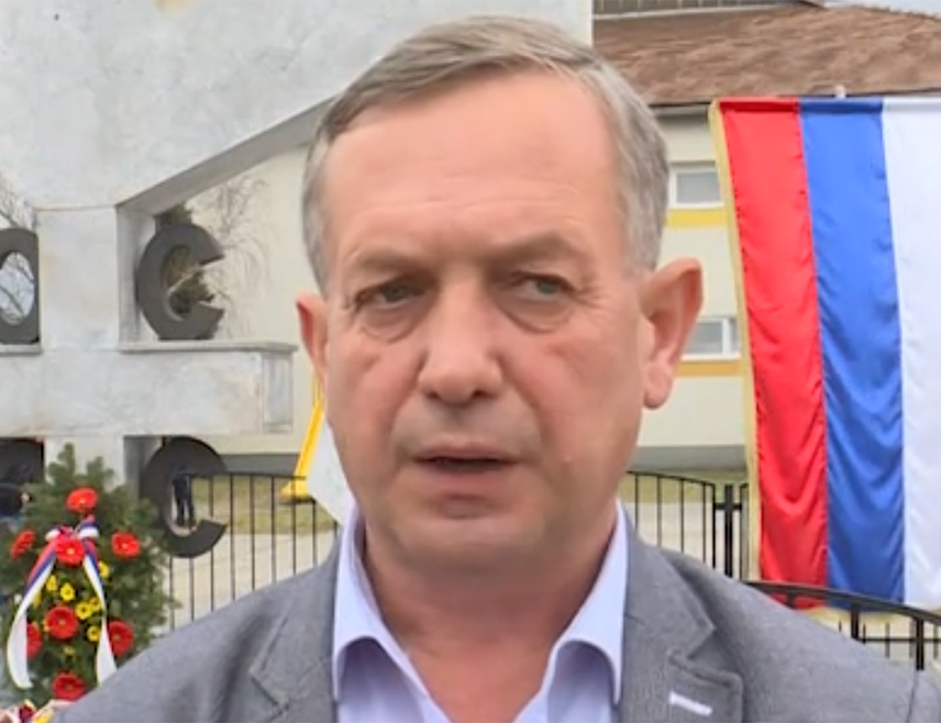 BROD, OCTOBER 7 /SRNA/ – Seven mass graves and ten detention camps were discovered after the Republika Srpska Army liberated the municipality of Brod 33 years ago; one of the graves, located at the town cemetery, contained the remains of 88 killed civilians and soldiers, said the president of the Municipal War Veterans’ Organization, Zoran Vidić.