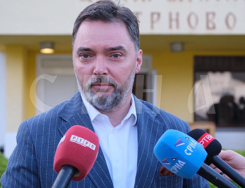 EAST SARAJEVO, OCTOBER 11 /SRNA/ - By following the policy of Republika Srpska President Milorad Dodik, together with the people of Srpska, we will defend Srpska!, stated Staša Košarac, Deputy Chairperson of the Council of Ministers.