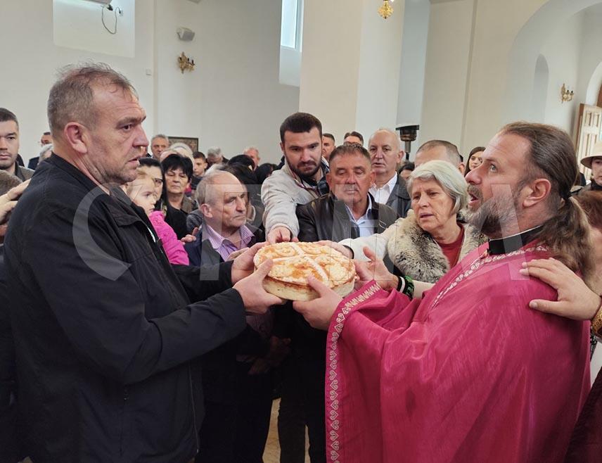 СРЕБРЕНИЦА, 14. ОКТОБРА /СРНА/ - Црква Покрова Пресвете Богородице данас је прославила храмовну и славу општине Сребреница.