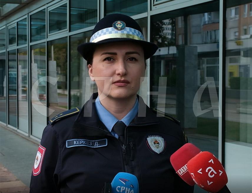 БАЊАЛУКА, 19. ОКТОБРА /СРНА/ - На подручју Дервенте ухапшено је 15 лица, од којих се једно сумњичи да је организатор борби паса, рекла је портпарол Министарства унутрашњих послова /МУП/ Републике Српске Драгана Керкез.